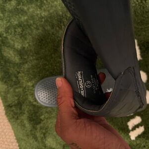 Pink Dolphin Waves 2.0 Slides